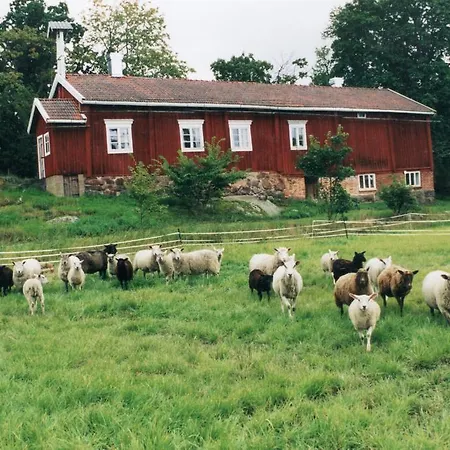 Farm stay Taattisten Tila Merimasku