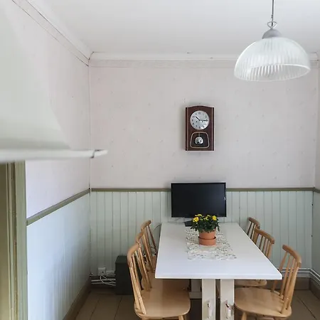 Farm stay Taattisten Tila Merimasku