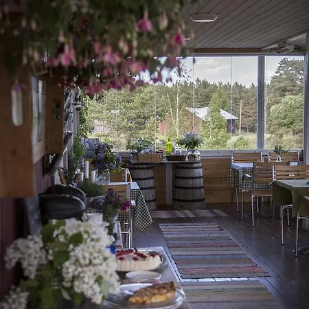 Farm stay Taattisten Tila Merimasku