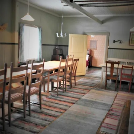 Farm stay Taattisten Tila Merimasku