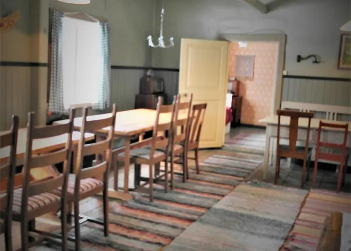 Maatilamajoitukset Taattisten Tila Merimasku